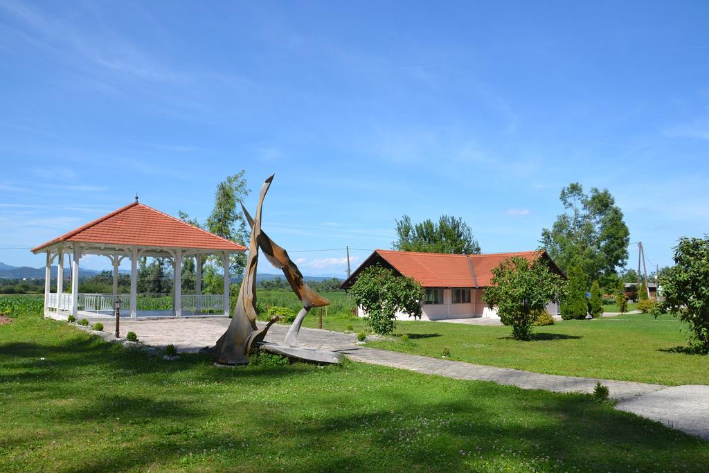 Guesthouse Bistra Vrhnika Buitenkant foto