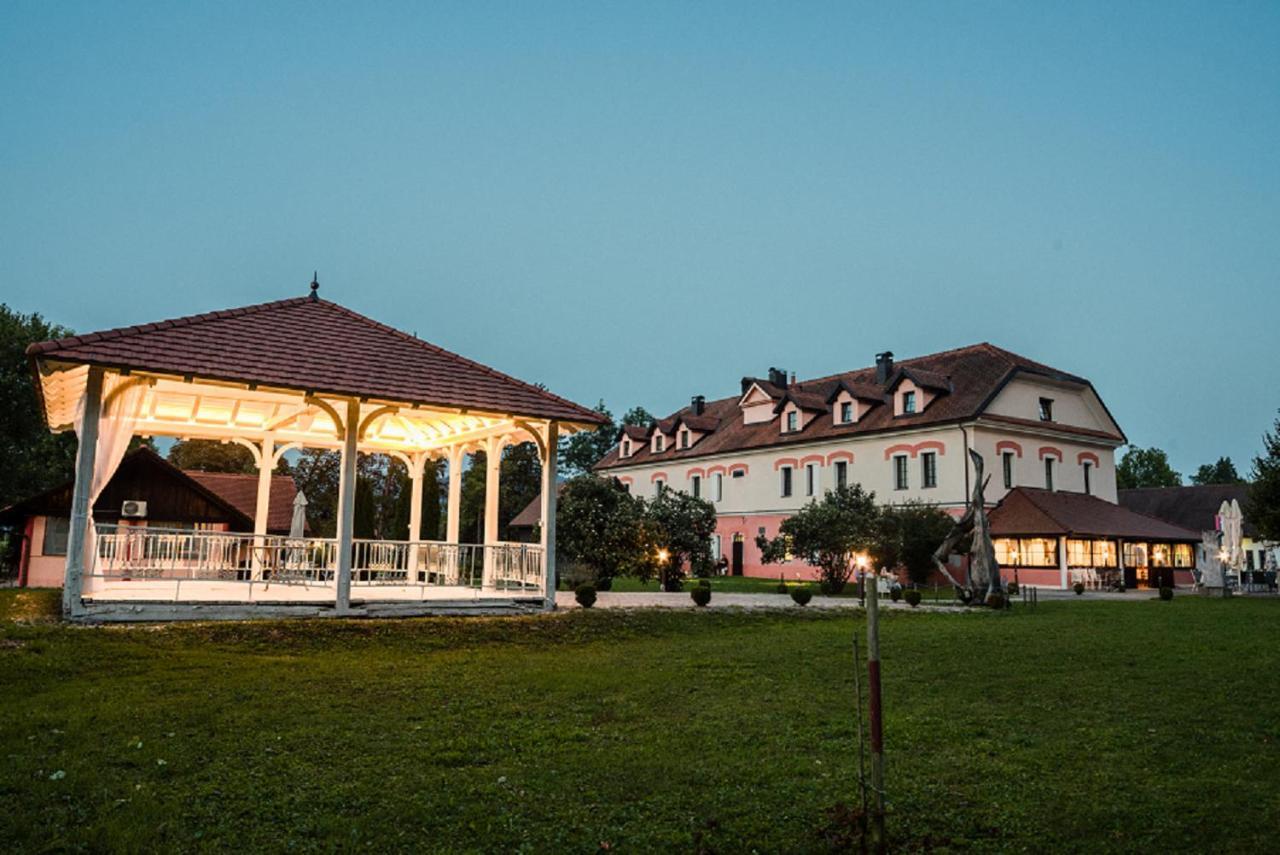 Guesthouse Bistra Vrhnika Buitenkant foto