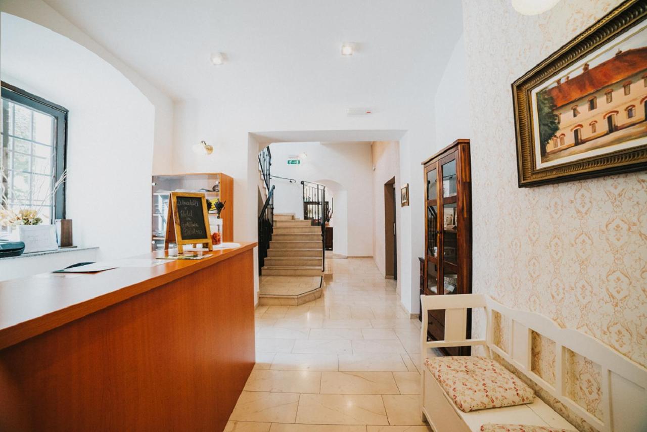 Guesthouse Bistra Vrhnika Buitenkant foto